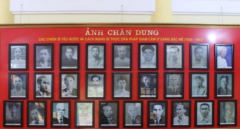 Di ảnh của những tù nhân chính trị được trưng bày trang trọng ở Căng Bắc Mê
