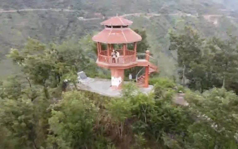 Đài Vọng Cảnh Hà Giang có kiến trúc như một ngôi chùa