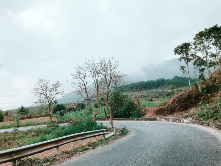 Khí hậu Đồng Văn thấp hơn so với trung tâm Hà Giang và các huyện khác 