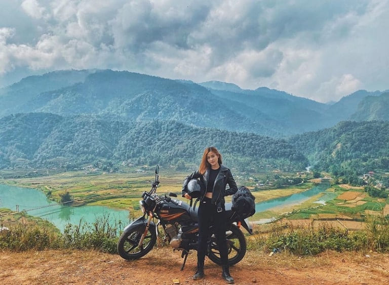Đi phượt Hà Giang bằng xe máy là một trải nghiệm rất đáng thử
