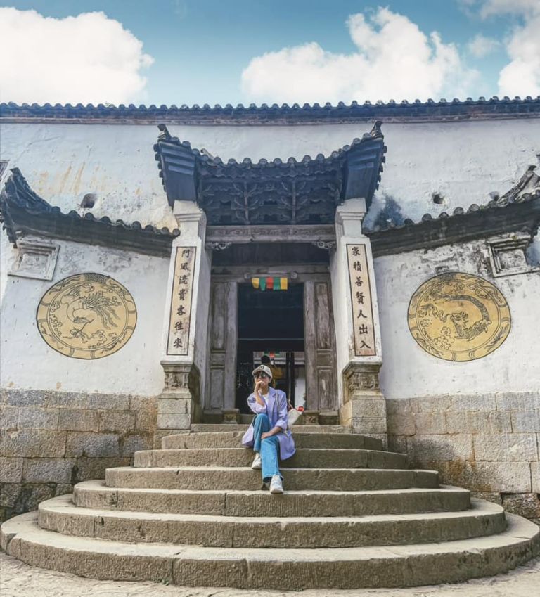 Dinh thự Vua Mèo có kiến trúc cổ Trung Hoa 
