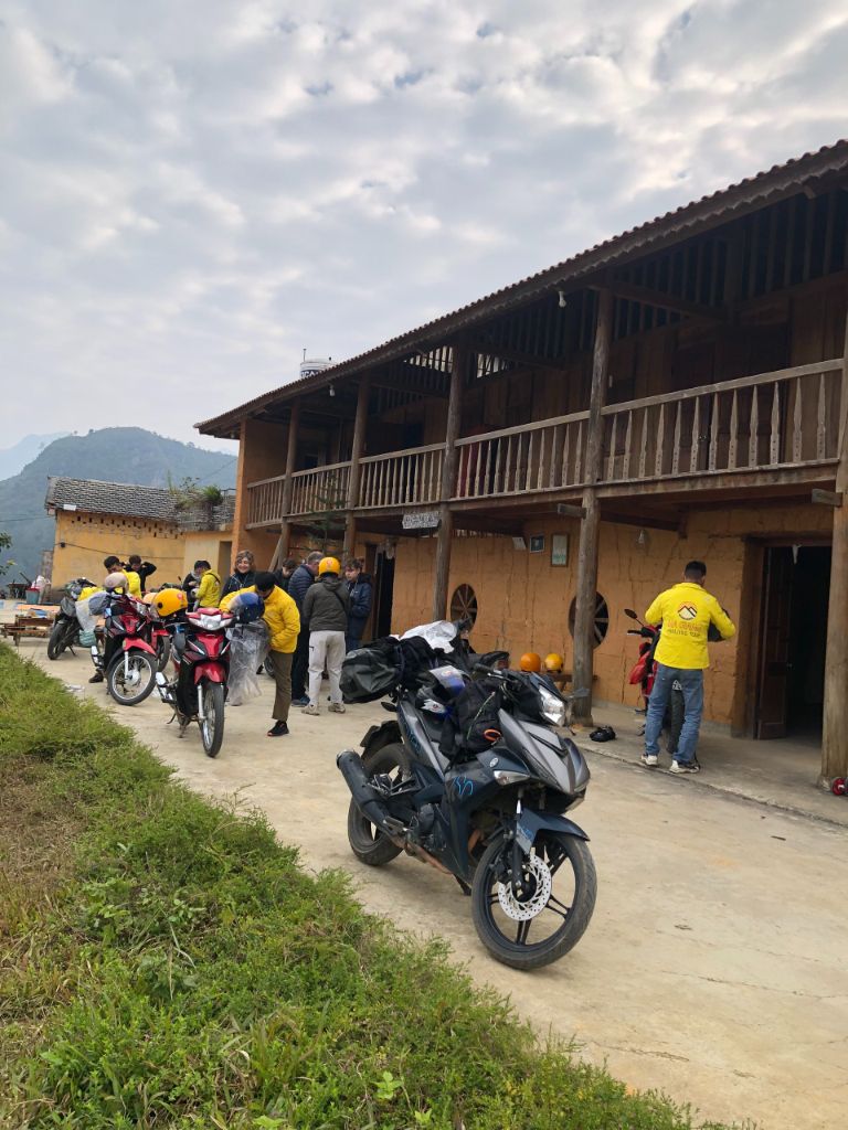 Tìm hiểu kinh nghiệm đi tour xe máy khám phá Hà Giang để có một chuyến đi an toàn.