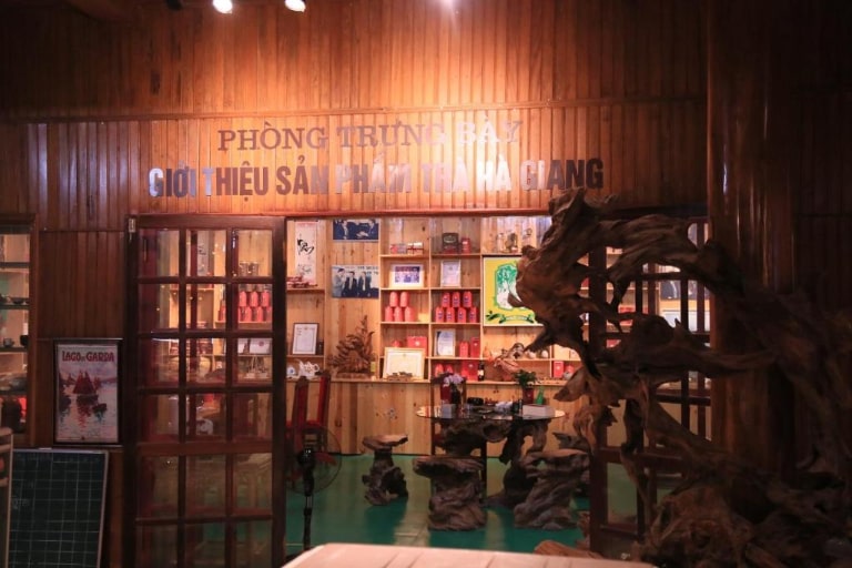 Phòng trưng bày đặc sản trong Maison Teahouse Bungalow