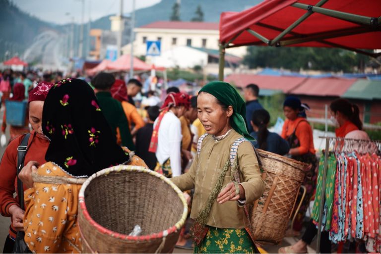 Chợ phiên Hà Giang, nơi giao lưu mua bán 