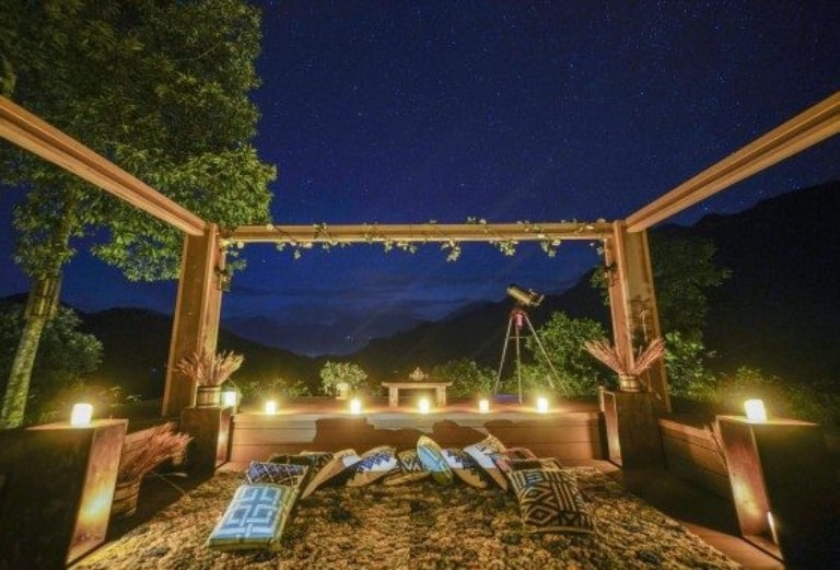  Tiệc ngủ ngoài trời với kính thiên văn tại khu nghỉ dưỡng Bắc Mê Hà Giang
