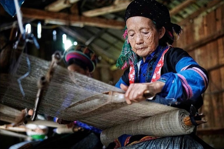 Tìm hiểu văn hoá của người H'Mông tại Lùng Tám 