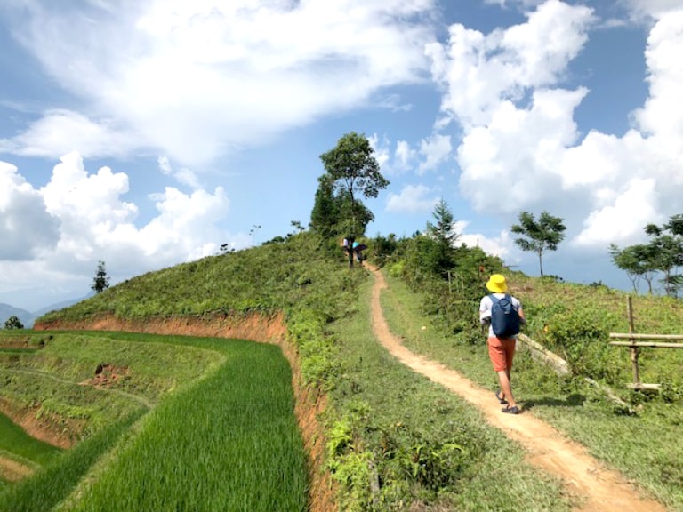 Đường trekking ở thôn Nậm Hồng