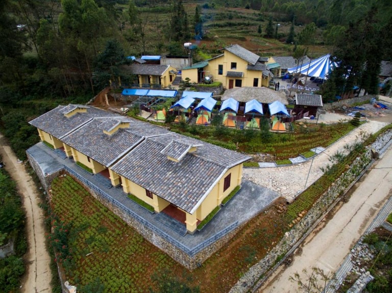  Toàn cảnh khu nghỉ dưỡng Đồng Văn B&B resort Hà Giang