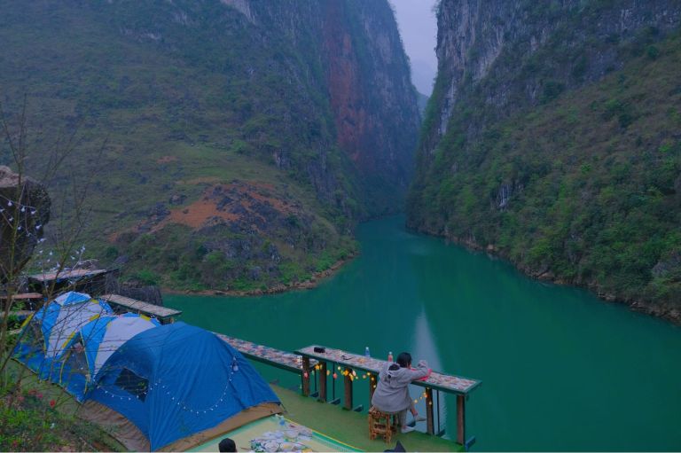 Sông Nho Quế của Hà Giang mang vẻ đẹp hùng vĩ 