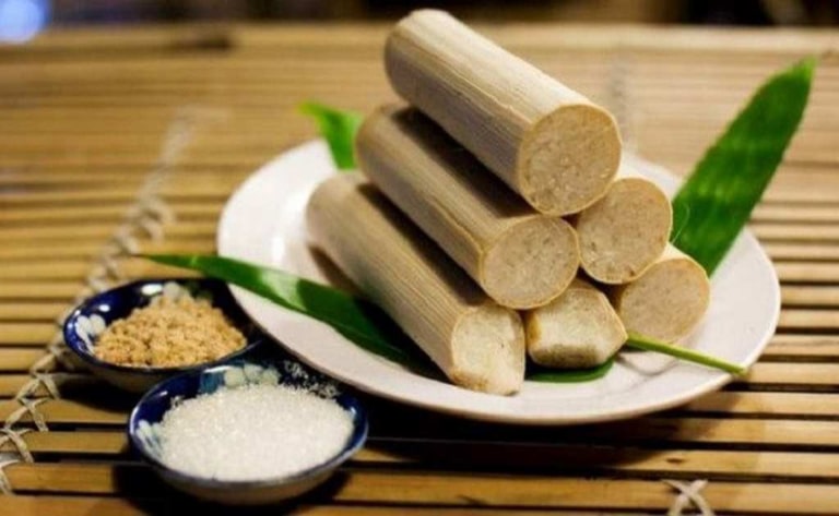 Cơm Lam chấm muối vừng - món ăn truyền thống của các tỉnh miền núi