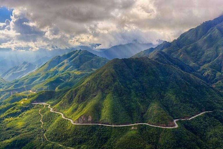 Đỉnh đèo Ô Quy Hồ - từ đại đỉnh đèo tại Việt Nam